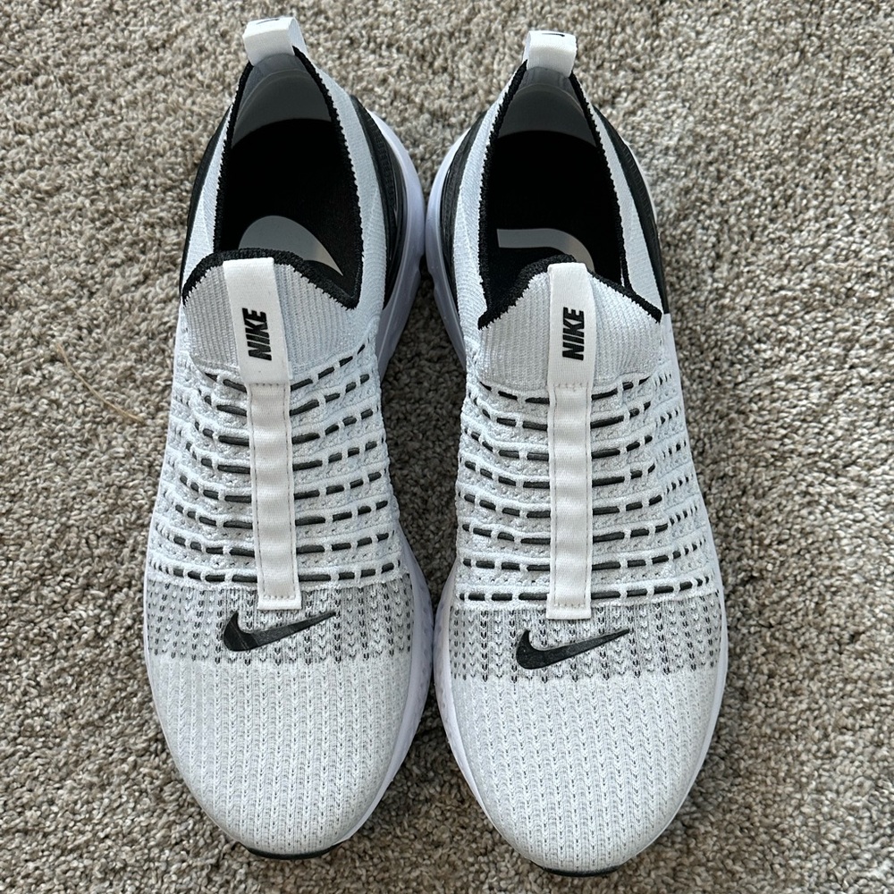 Nike Phantom Run Flynit **BNWOB** US 10